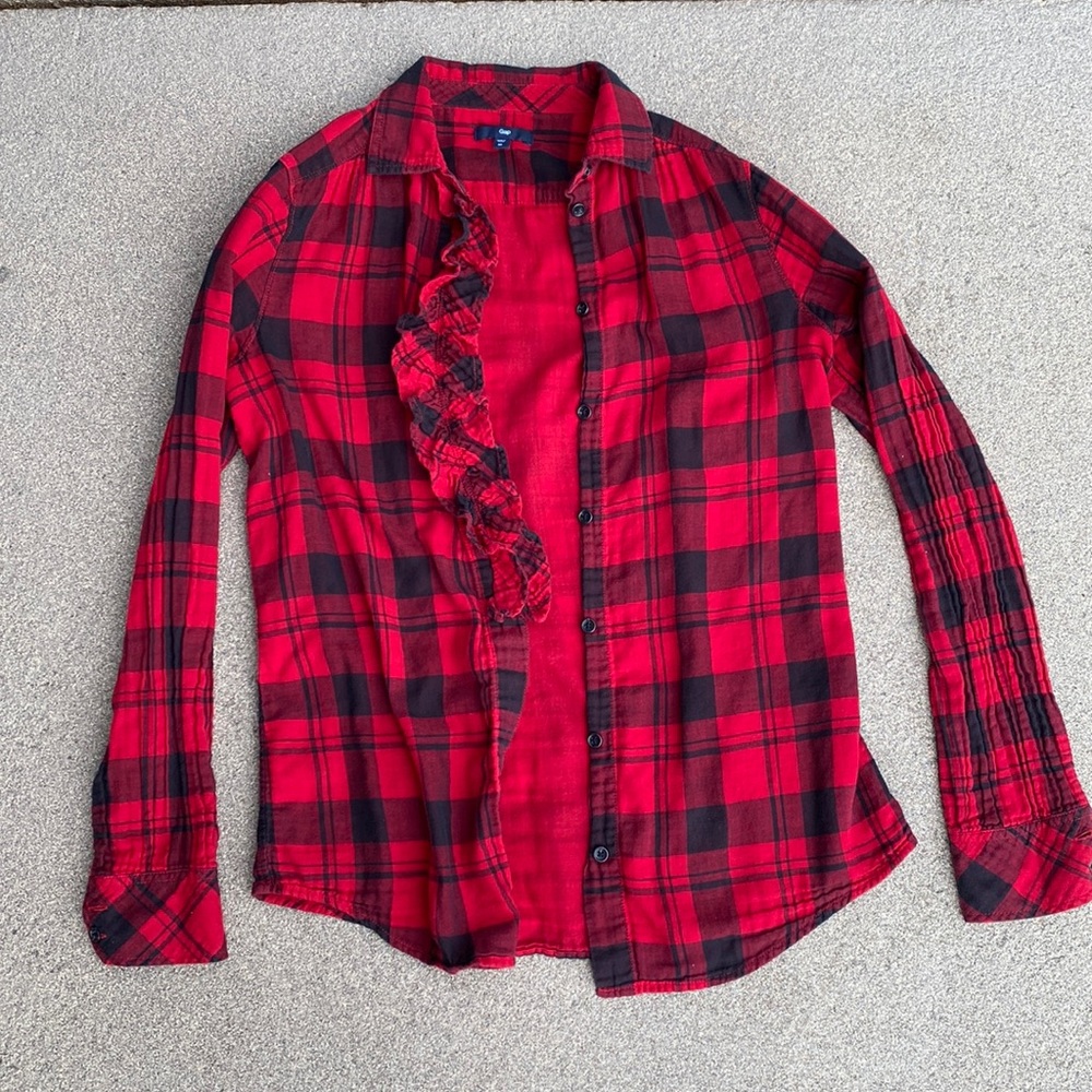 Vintage Gap women’s Long Sleeve Button Down cotton shirt with ruffle